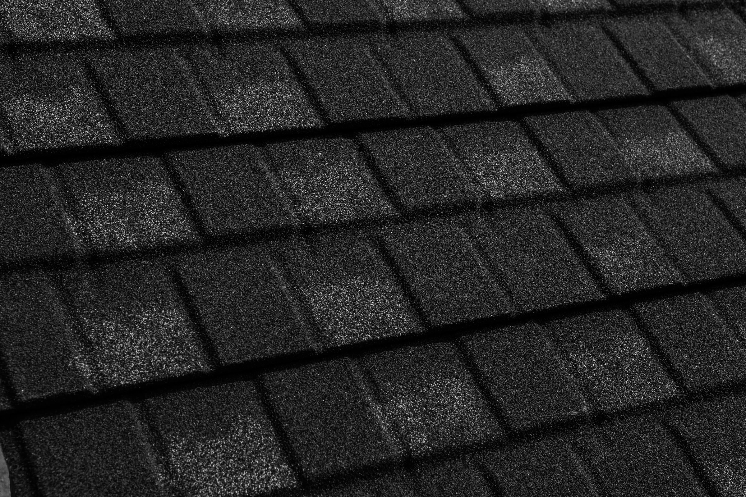 Stormetal Shingle in Black & Silver